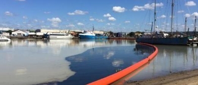 Oil booms fail to save Durban harbour wildlife