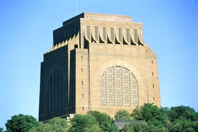 Woman found dead at Voortrekker Monument