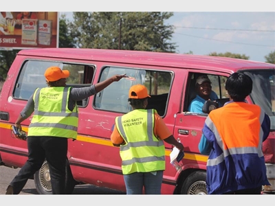 Cops and CPF members join hands