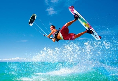 Kitesurfing right of way rules