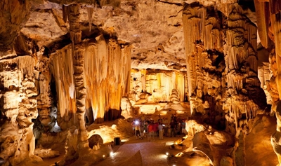 Avontuurtoere by Kangogrotte tydelik verminder