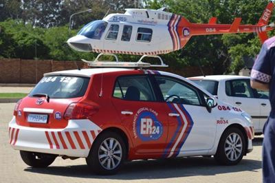 Children injured after bakkies collide