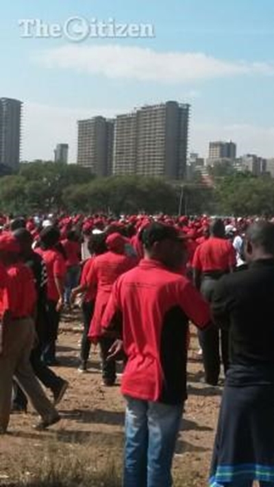 Public servants march for salary increase