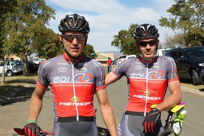 Rabie, Combrinck charge into joBerg2c lead