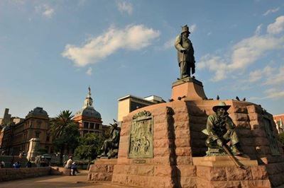 Malema minag hof, sê vakbond