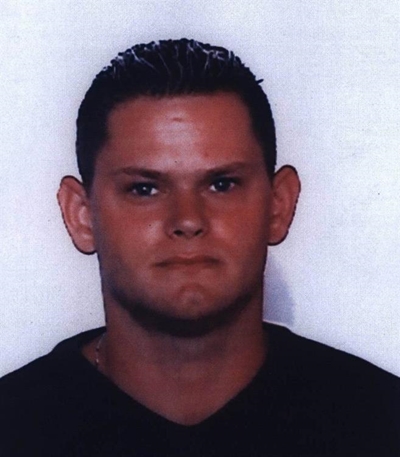 Police looking for escaped convict