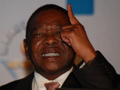 Education minister cracks down on fake qualifications