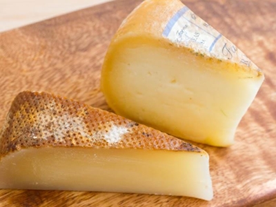 Sheep milk cheese - a quality niche product