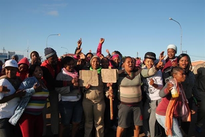 Strawberry farm strike continues