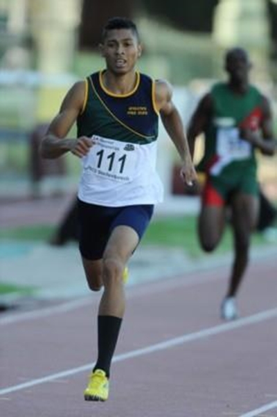 Van Niekerk smashes SA record, again