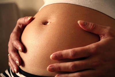 Doctors warn over celebrity births trend
