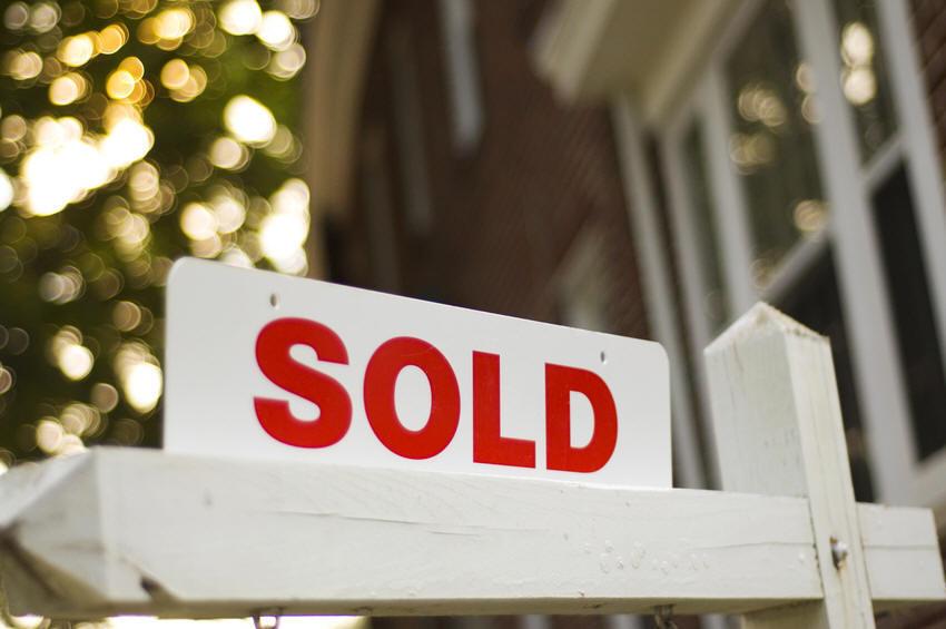 can you buy a home without credit
