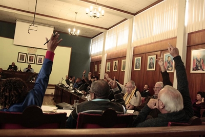 Raad besluit oor Oudtshoorn se toekoms