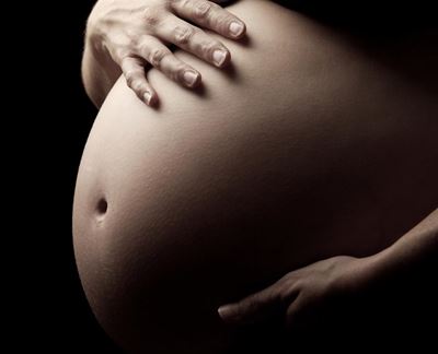 Paralysed woman gives birth to quadruplets