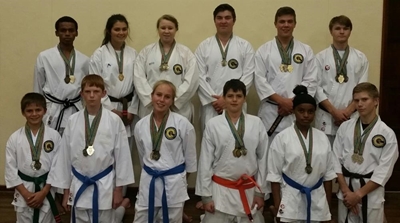 Karateka skitter by internasionale byeenkoms