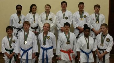 Karateka skitter by internasionale byeenkoms