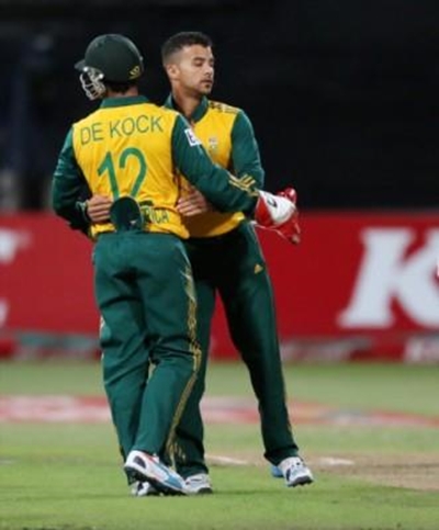 Proteas cruise to 8-wicket win in T20 warm-up