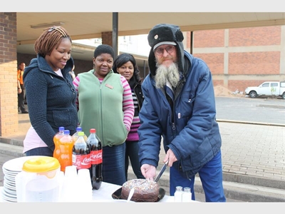 Homeless man gets party thrown for his 55th birthday