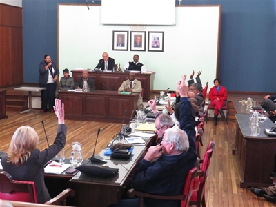 Opvolg: Oudtshoorn-raadsvergadering uitgestel