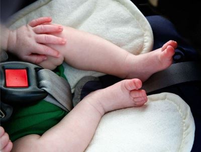 3 month old baby left in car