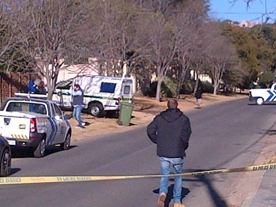 Mother protecting child shot by hijackers
