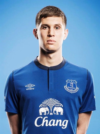 Everton defender not for sale - Roberto Martinez