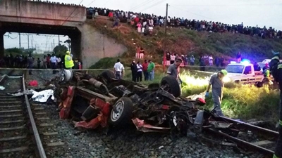 Taxi and train accident to be investigated