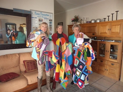 Blanket project keeps community warm