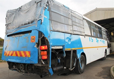 Onpadvaardige bus by Mosselbaai geskut