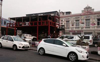 Armed robbery at Castle Hotel