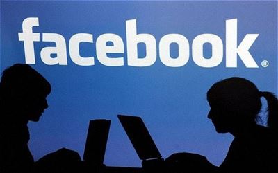 Facebook geselsies lei na verkragting van Brakpan tiener