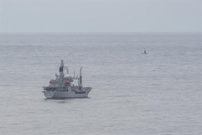 2 ships and a submarine in Plett
