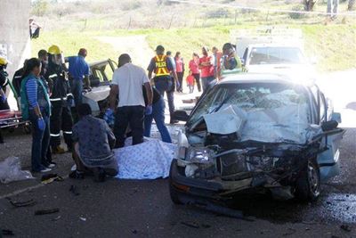 17 mense reeds dood op N2