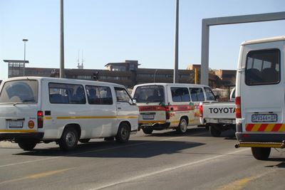 Taxi’s en toue laat Suid-Afrikaners se bloeddruk styg
