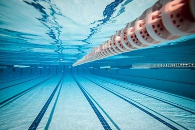 Double victory for Van der Burgh