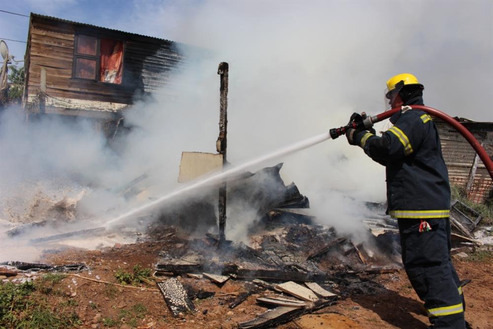 Fire destroys shack | Mossel Bay Advertiser