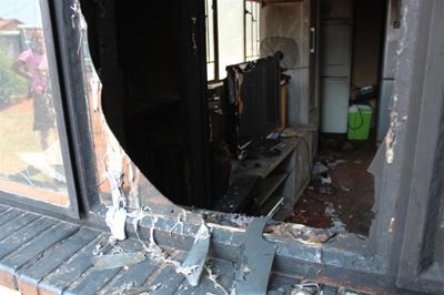Angry woman torches family’s house
