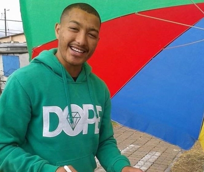 Jong man doodgesteek