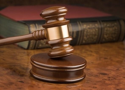2 taxi drivers out on bail
