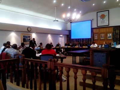 Council debates public drinking