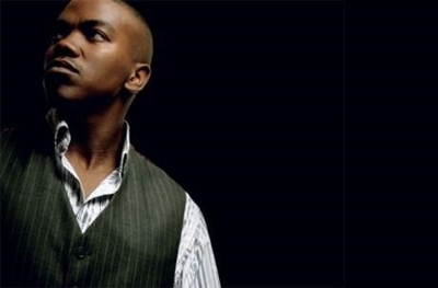 Loyiso Bala at Bravo Lounge
