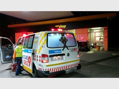 Petrol attendant assaulted with hammer