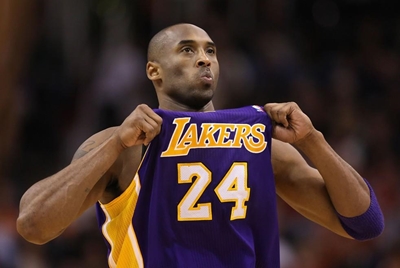 Kobe Bryant announces retirement