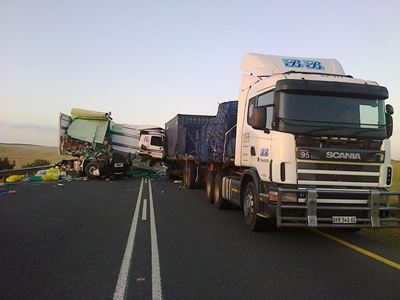 N2 weer oop vir verkeer na ongeluk