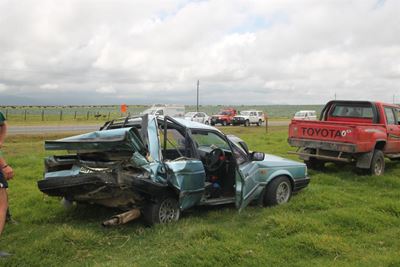 Accident R102: Elderly couple in hospital