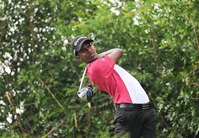 Van Wyk jets to Joburg Junior Open lead