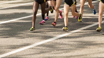 Mundell smashes SA race walking record