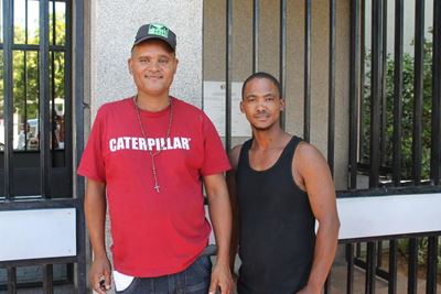 Taxibestuurder vies vir verkeer