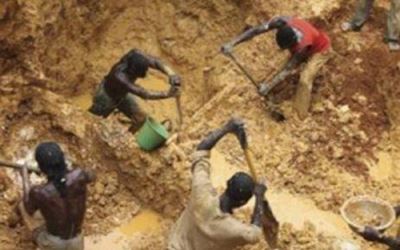 13 killed in Guinea gold mine collapse