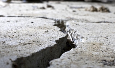 India quake: 4 dead, nearly 100 injured